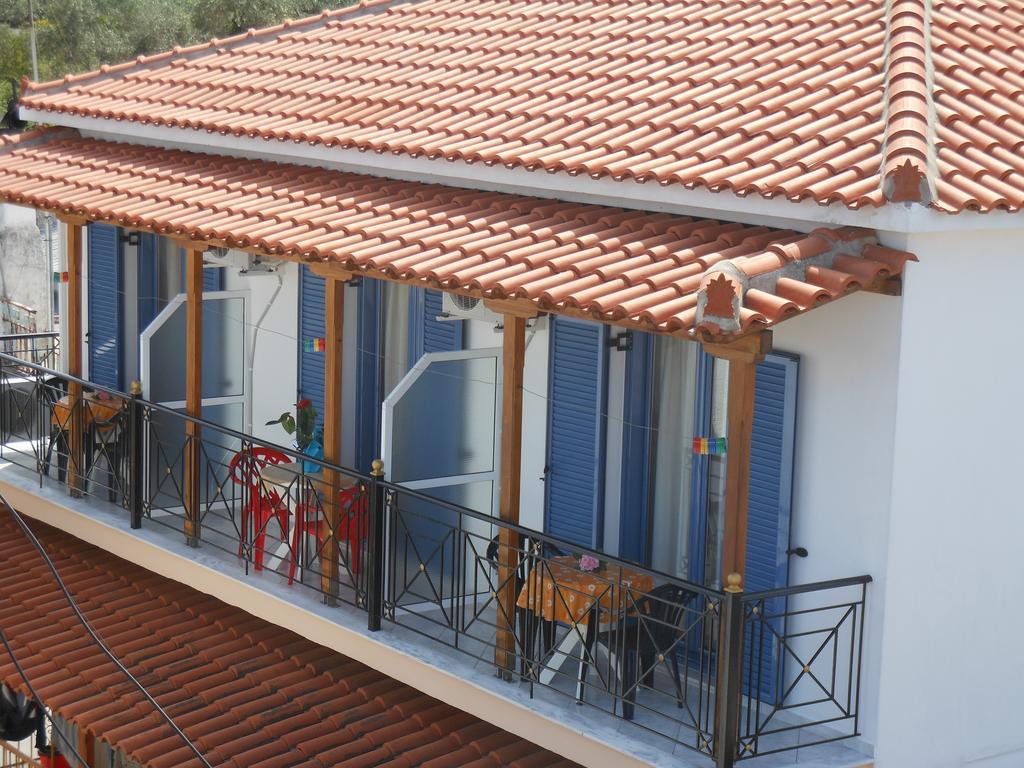 Pansion Giorgos & Rania Apartment Skiathos Town Room photo