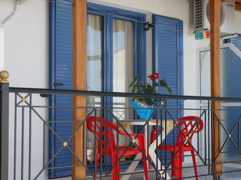 Pansion Giorgos & Rania Apartment Skiathos Town Room photo